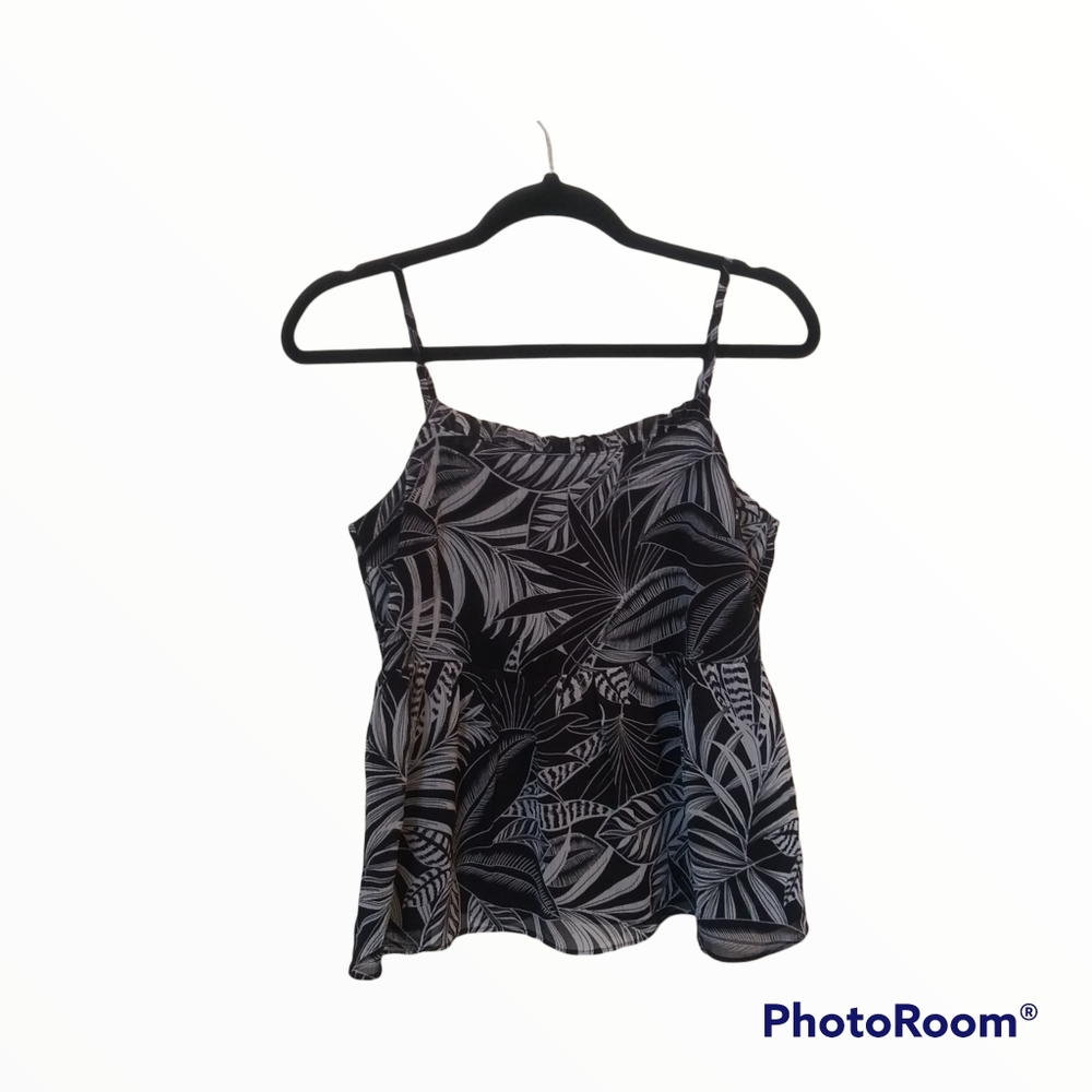 NWOT Banana Republic Black and White Palm Leaves Top Size XS